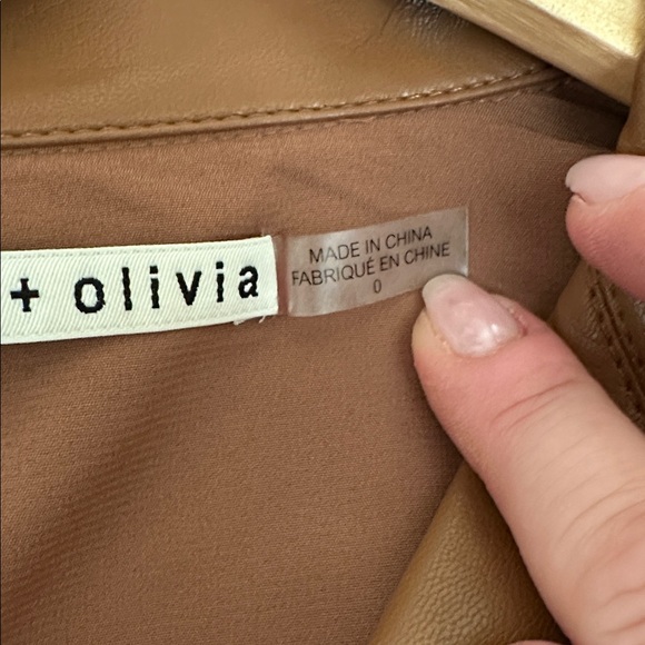 BNWOT Alice + Olivia Ofra Vegan Leather Belted Mini Dress Size 0 Camel - Picture 12 of 12